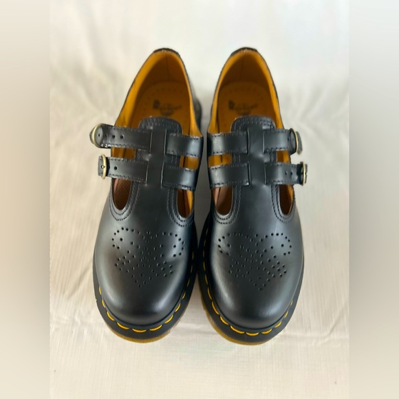 Dr. Martens Mary Jane SIZE 9 - Picture 2 of 5